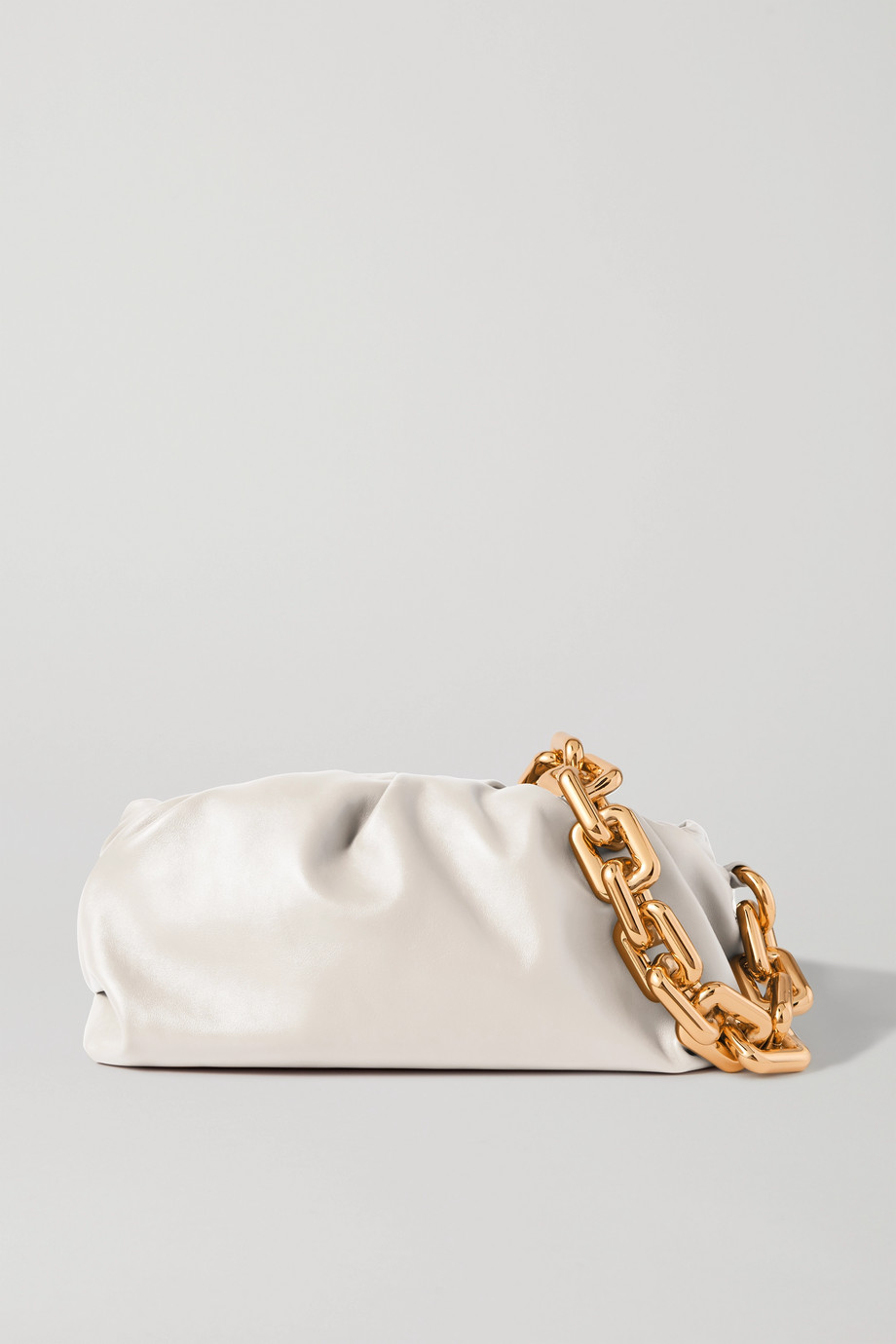 Clutches para novia en Net-A-Porter