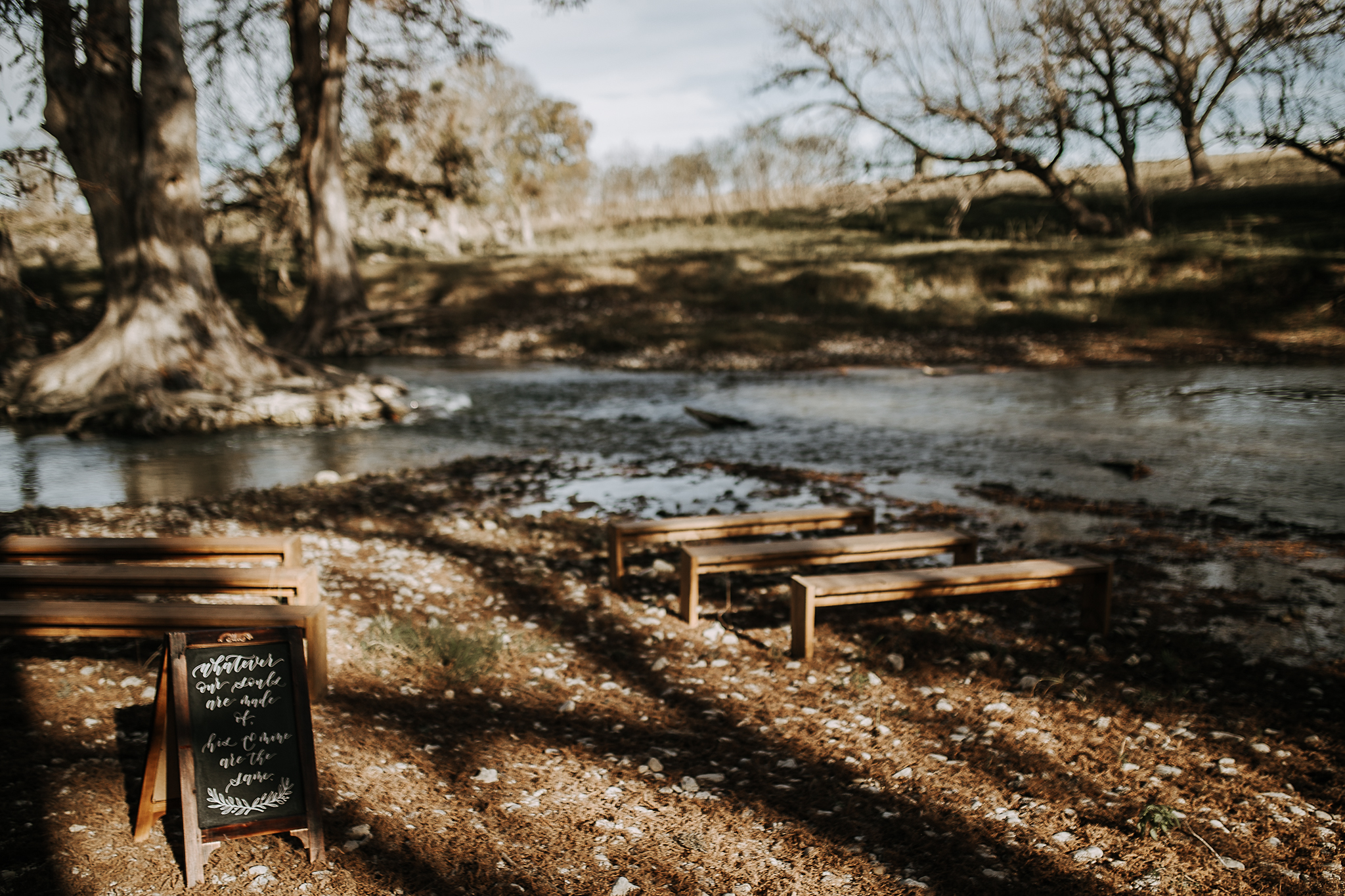 Boda en el bosque en invierno