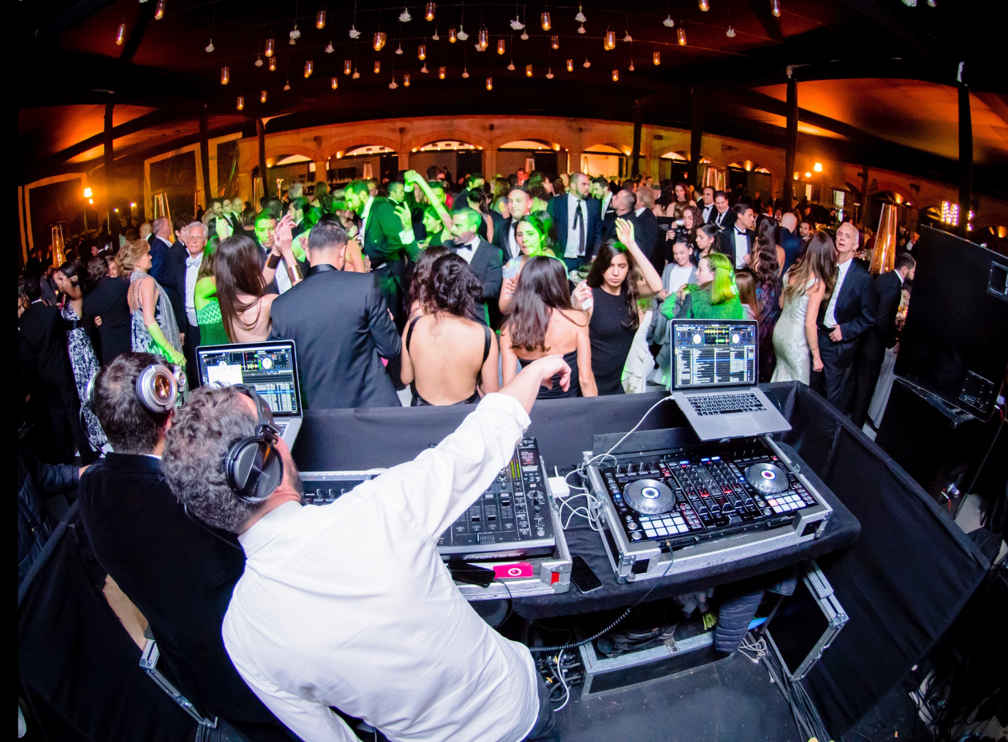 Cómo identificar al DJ perfecto para boda