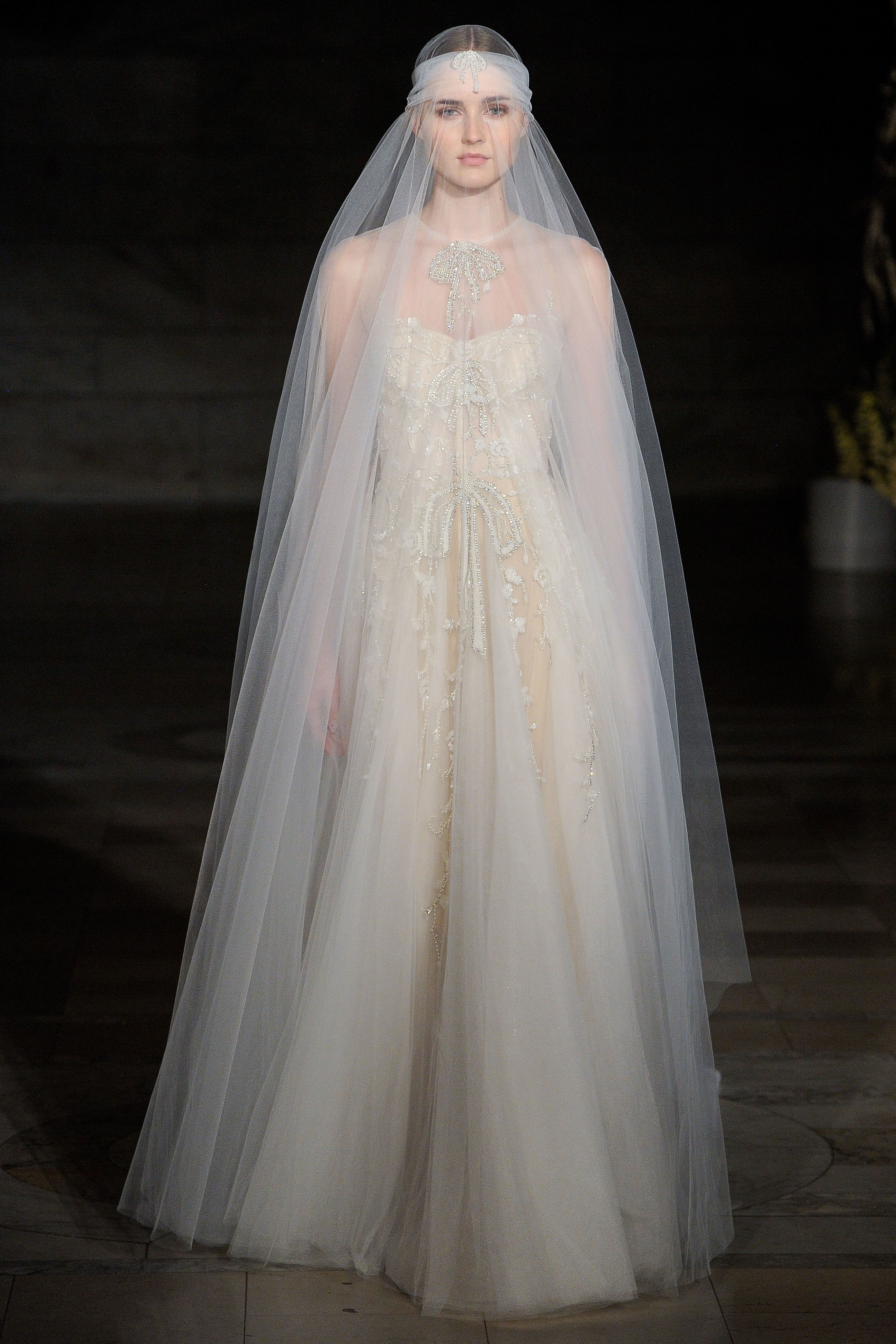 Vestidos de novia Reem Acra otoño 2019