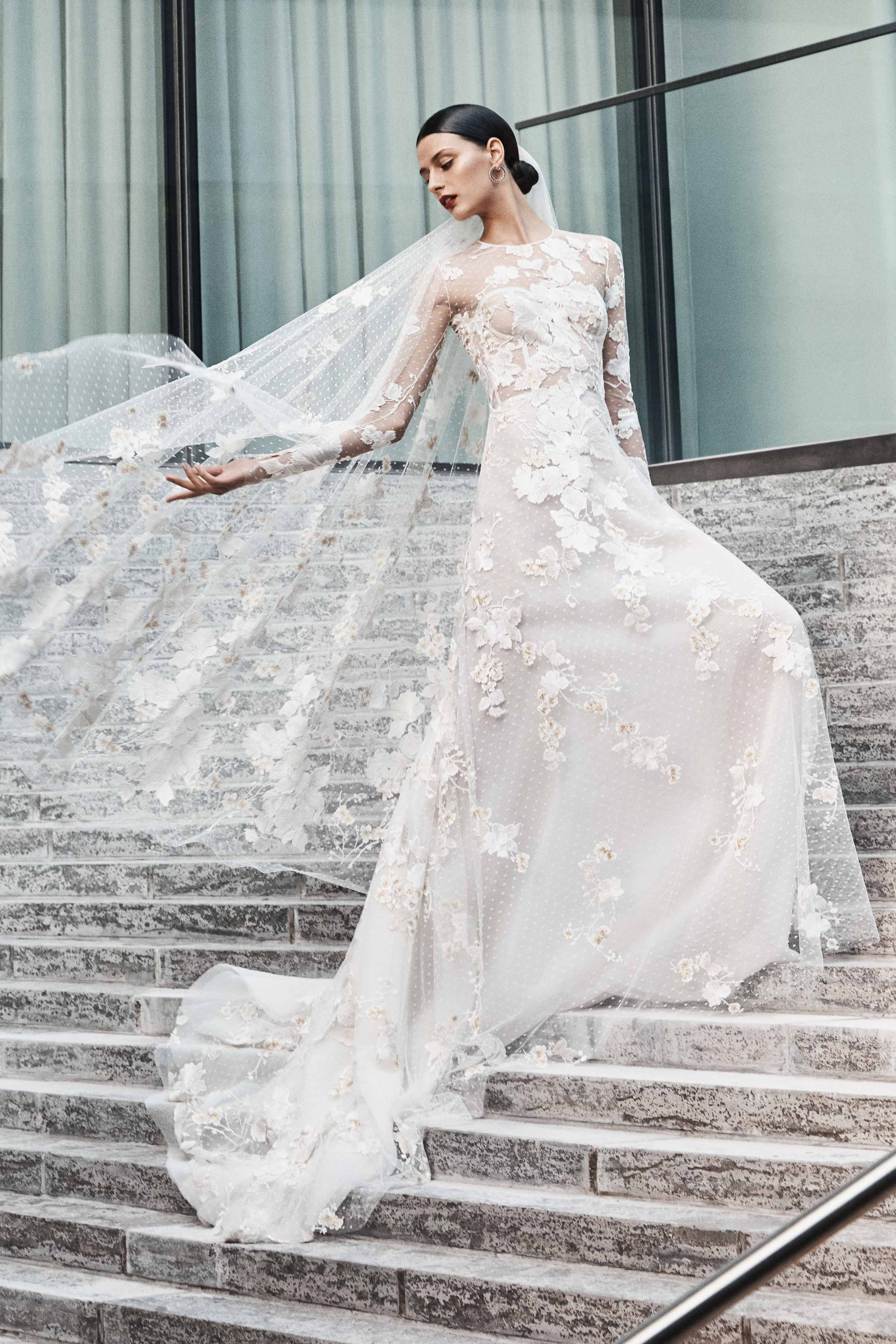 Vestidos de novia con manga larga 2019