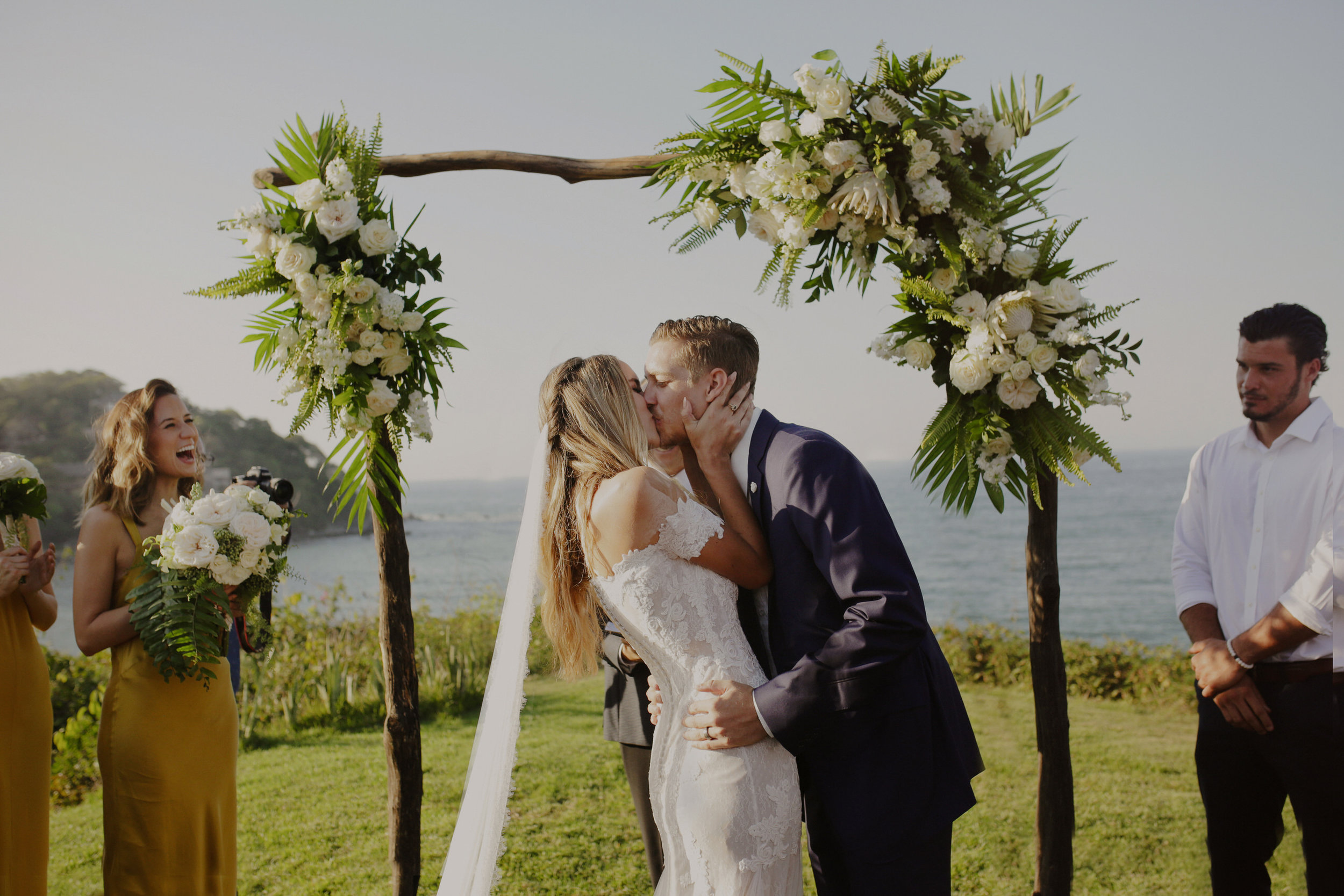 Boda romántica en la playa de Sayulita