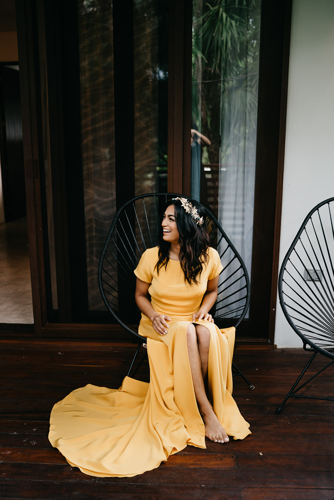 Boda alternativa en Tulum vestido de novia amarillo