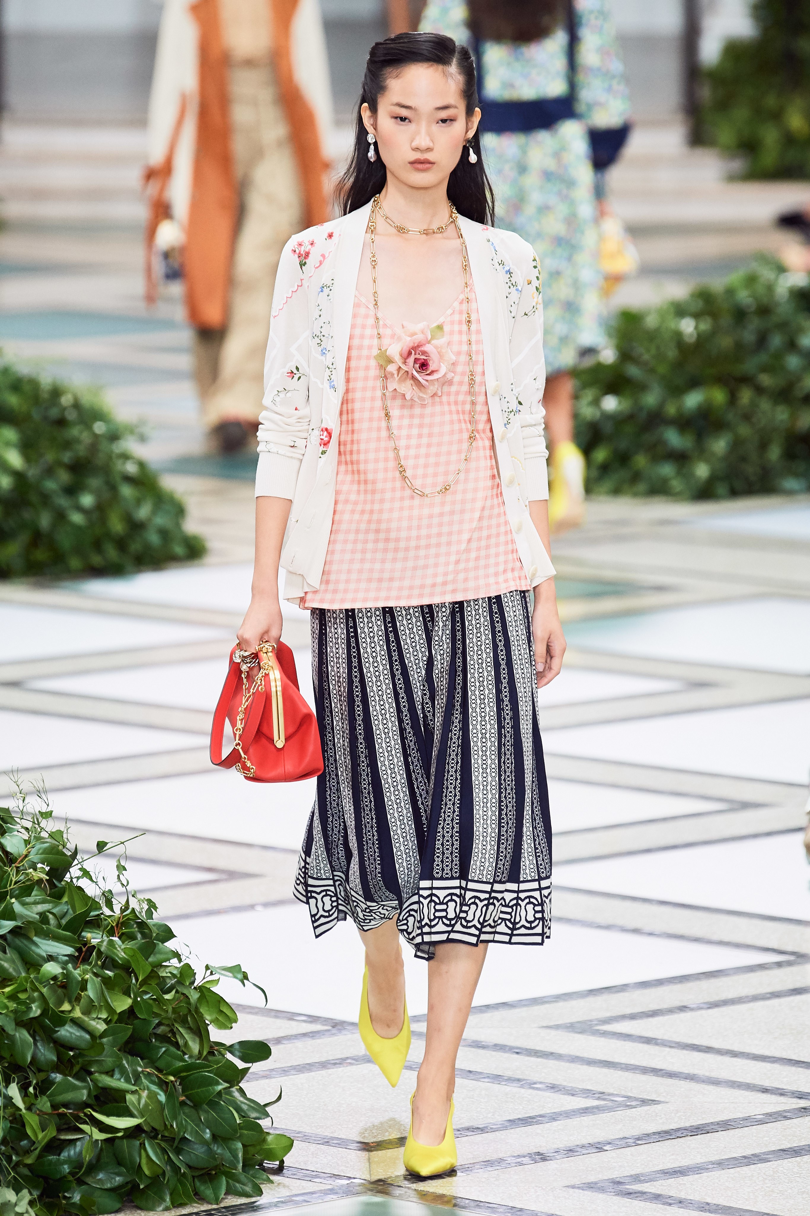 Tory Burch 2020 colección inspirada en Lady Di