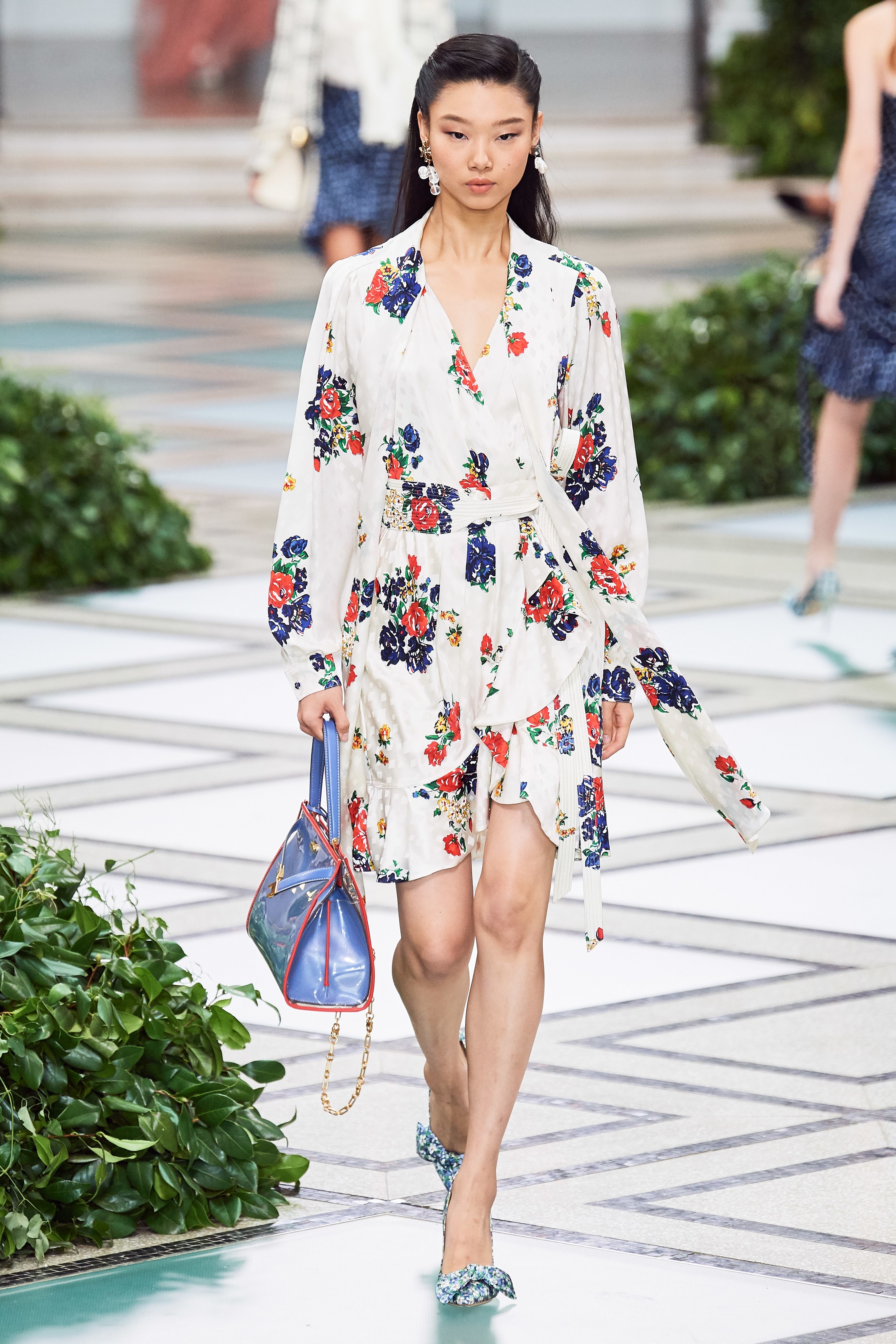 Tory Burch 2020 colección inspirada en Lady Di