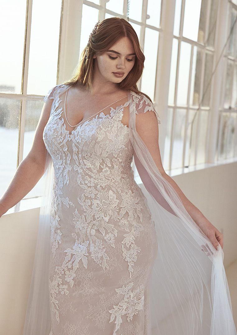 la nueva colección de Pronovias diseñada por Ashley Graham