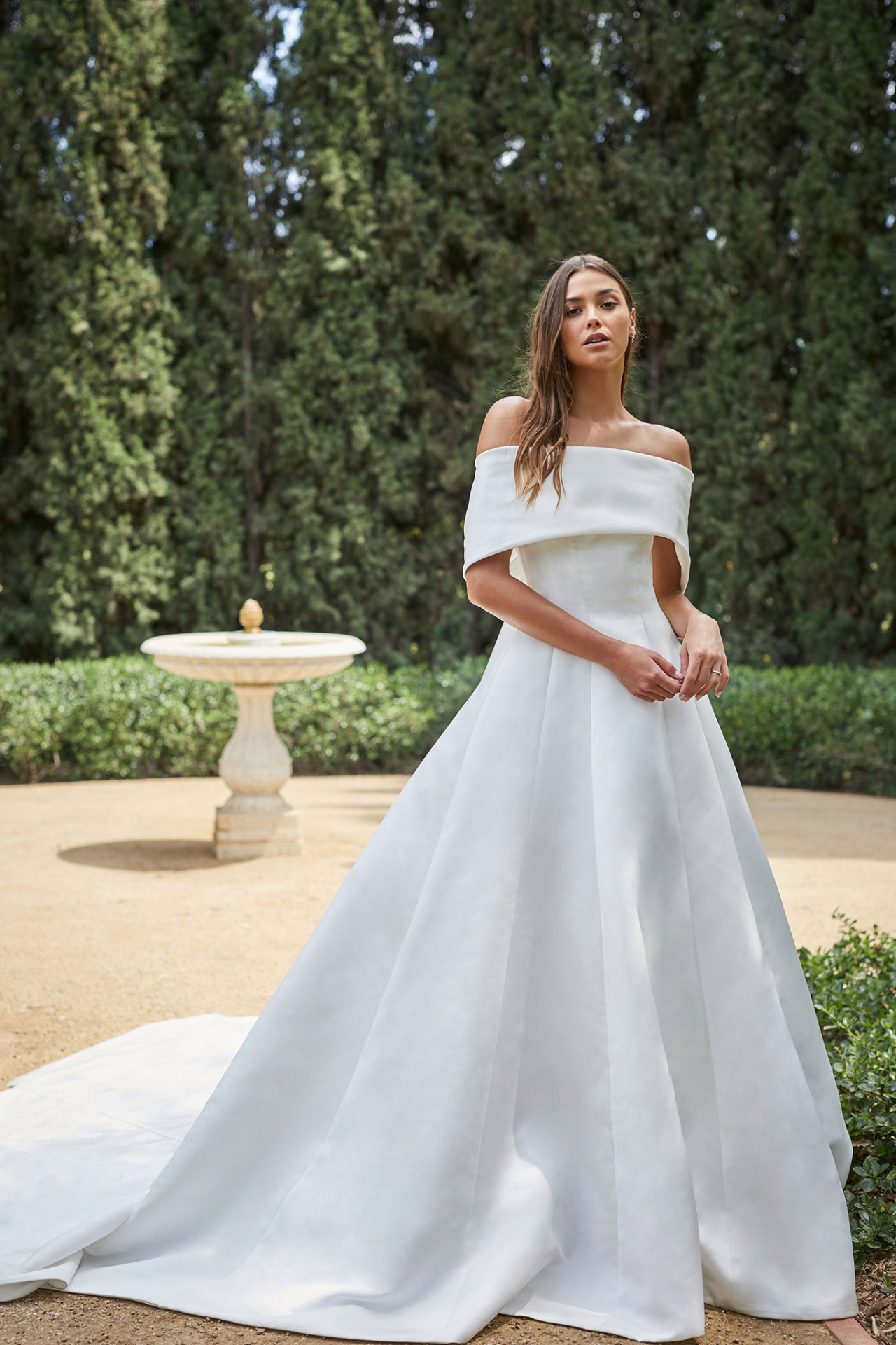 Vestidos de novia Monique Lhuillier 2021